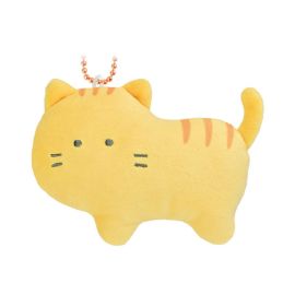 Chatora, a dog and cat with round eyes